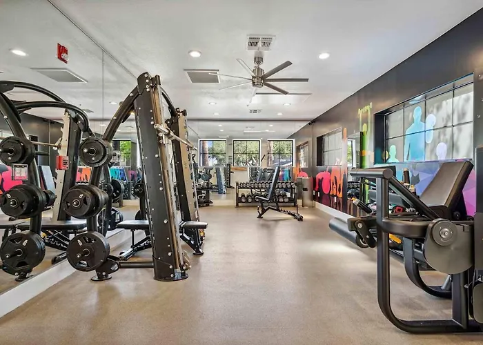 Boulevard Quiet Modern 2br Pickleball Pool Parking Gym 03 Apartment Chandler