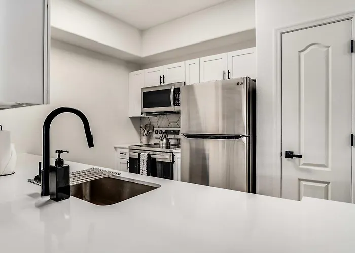 Boulevard Quiet Modern 2br Pickleball Pool Parking Gym 03 Apartment Chandler